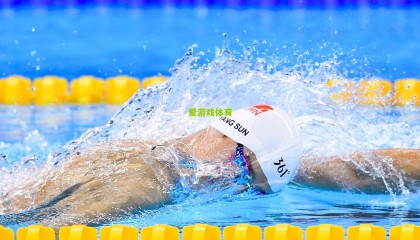 战术板成出气筒！快船内讧瞬间曝光 卢指导暴怒小卡飞踢引更衣室震荡