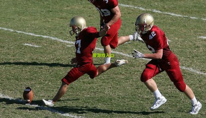 高效输出定义赛场新维度！布伦森近三战狂飙，场均32.7分+五成三分命中率引领尼克斯强势前行